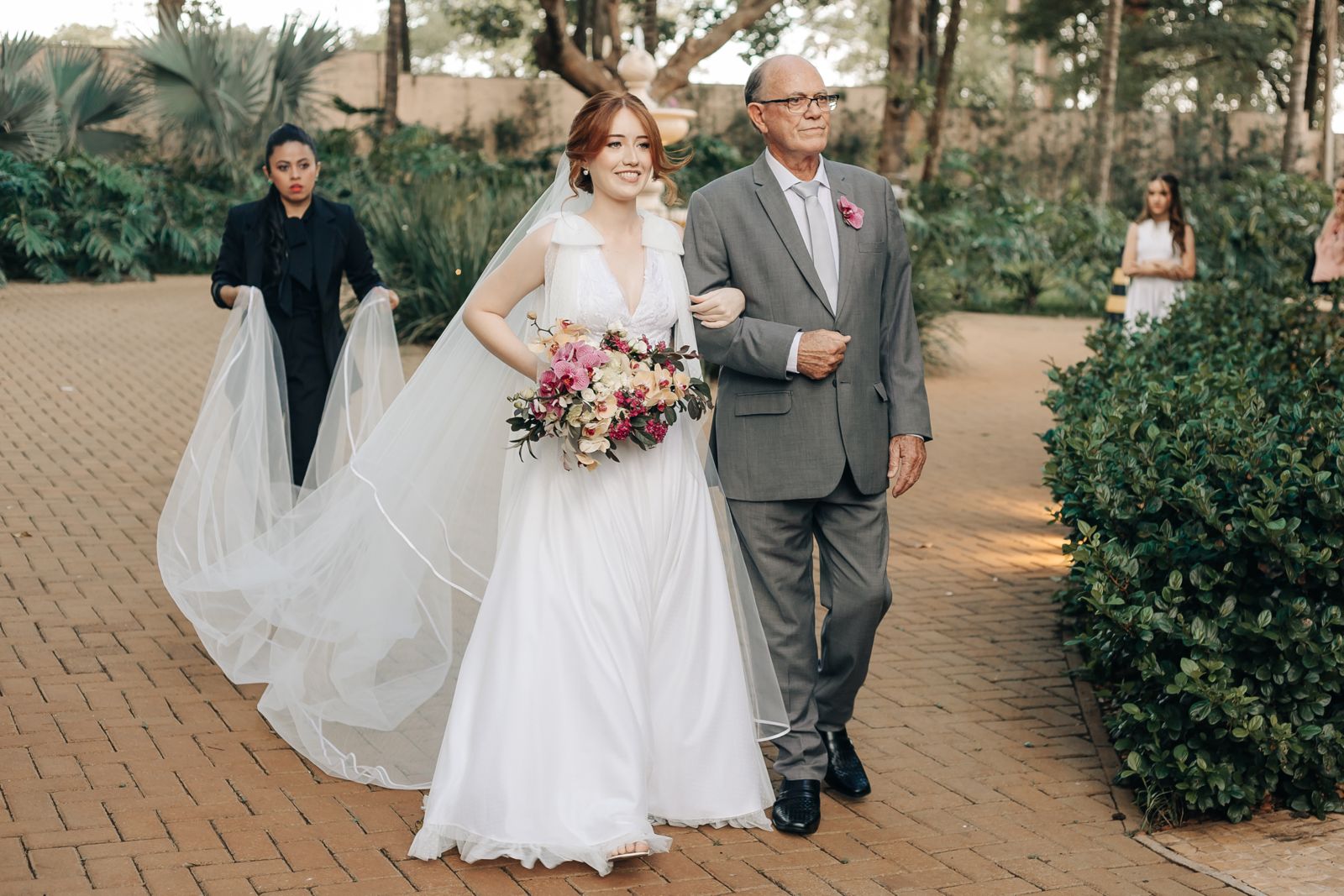 6d004e07-7cfa-44e0-a79d-a3e1fbf4db49 (1)